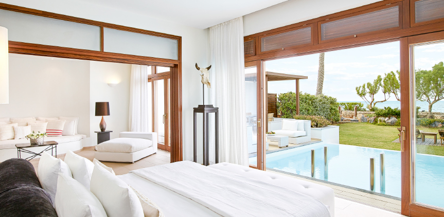 01-luxury-master-bedroom-presidential-villa-in-crete-island